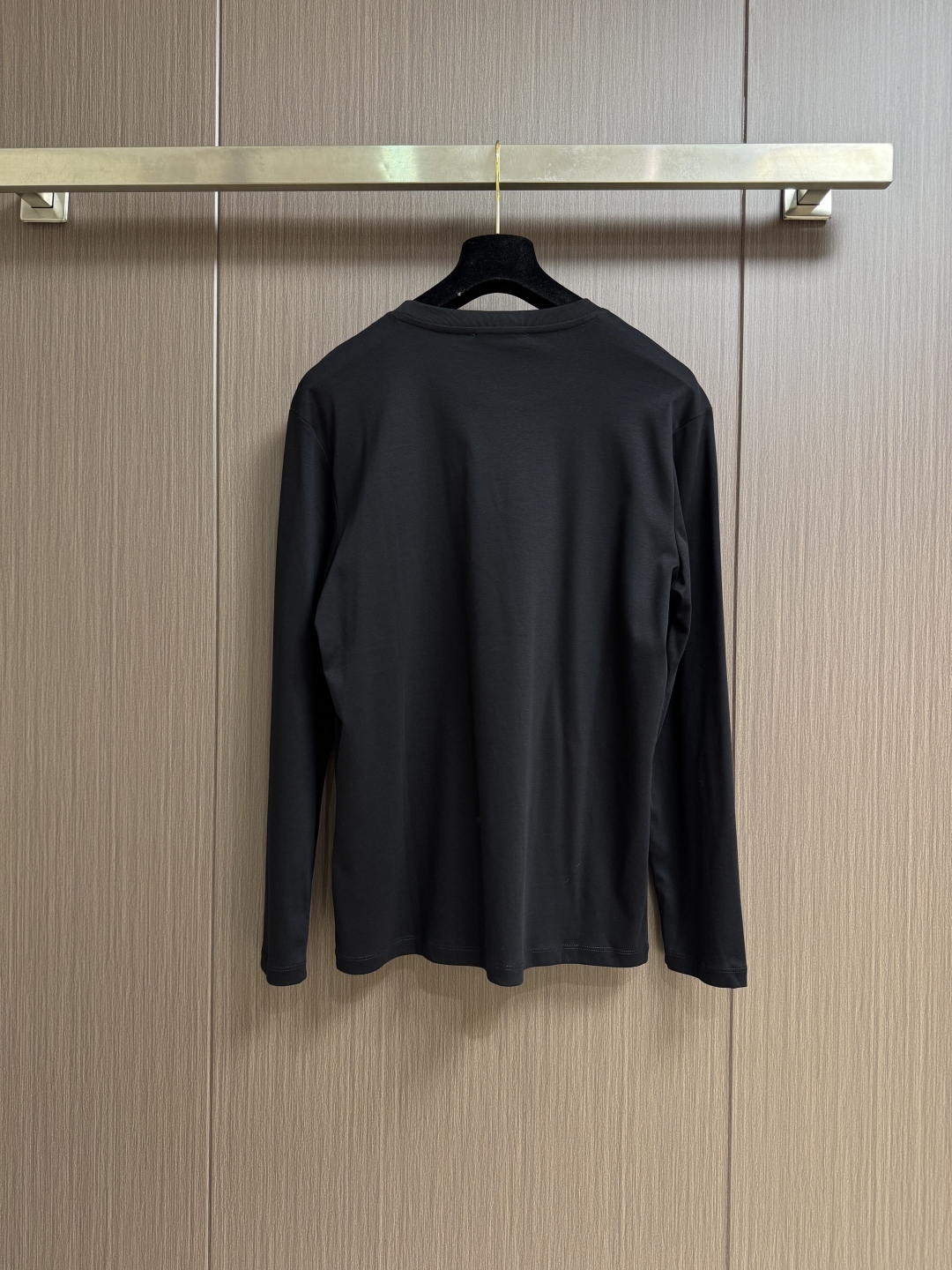 Versace Logo Print Crew Neck Sweatshirt: Soft, High-End Quality 3 cmp i1760063691473 533 0 1