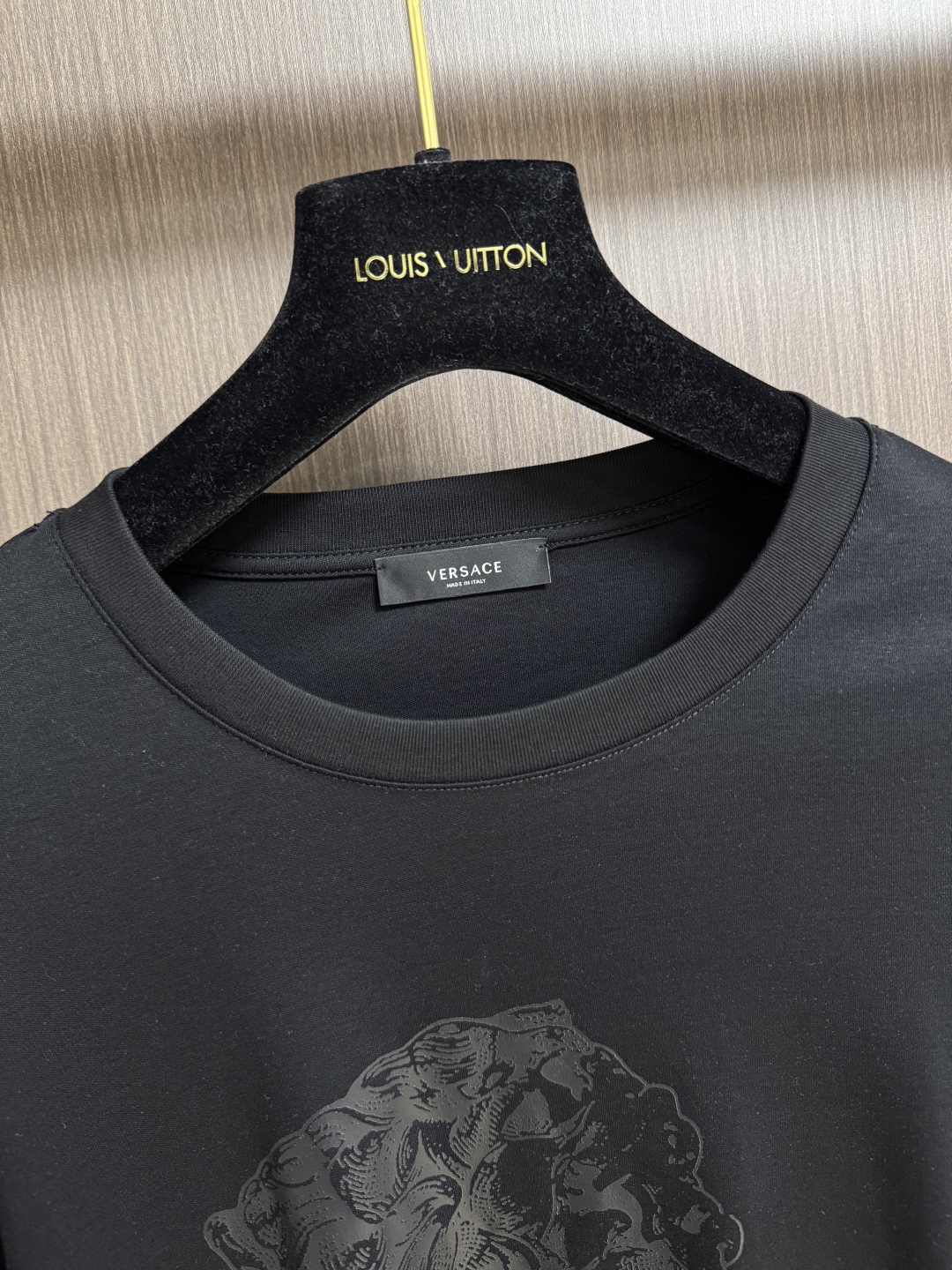 Versace Logo Print Crew Neck Sweatshirt: Soft, High-End Quality 6 cmp i1760063691478 5489 0 4
