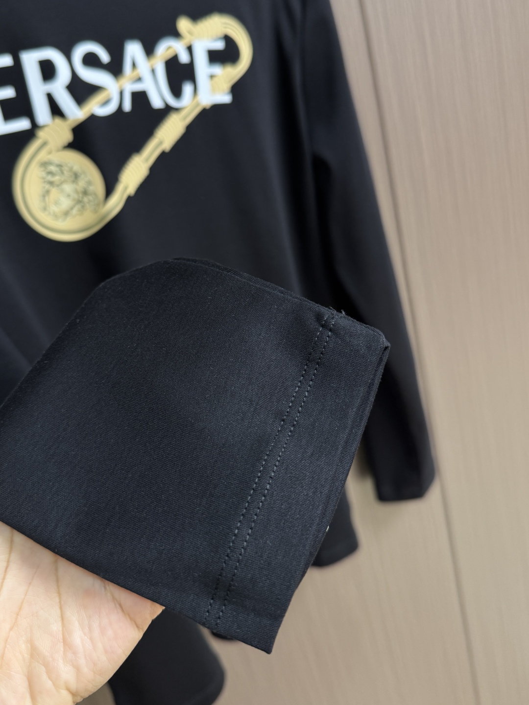 Versace Unisex Long Sleeve Cotton T-Shirt - Comfortable & Stylish 7 cmp i1760063709888 8366 0 7