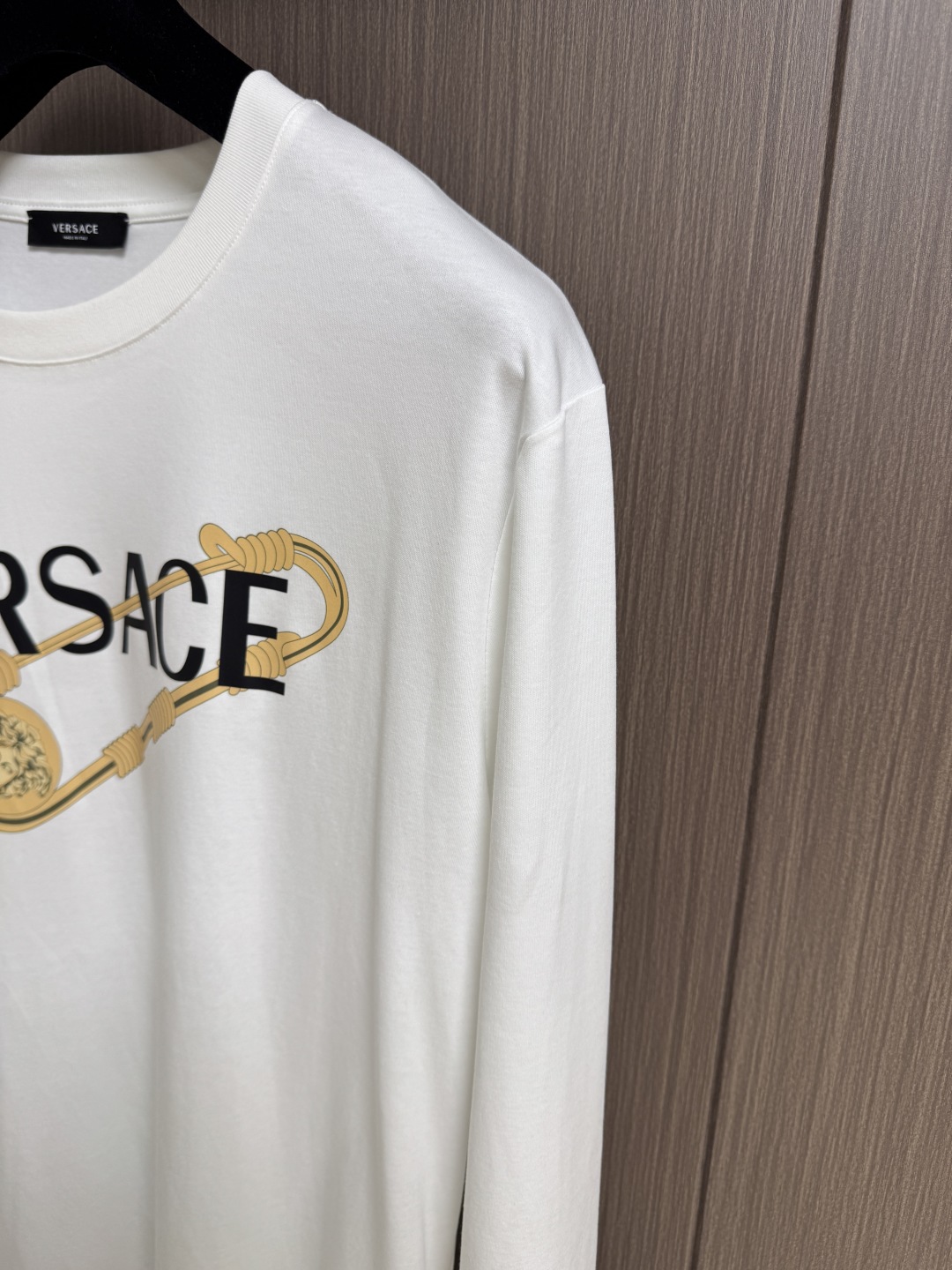 Versace Unisex Long Sleeve Cotton T-Shirt - Soft, Breathable, Stylish 5 cmp i1760063735117 1186 0 3