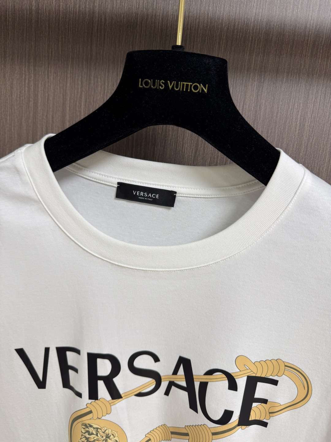 Versace Unisex Long Sleeve Cotton T-Shirt - Soft, Breathable, Stylish 6 cmp i1760063737644 8110 0 4