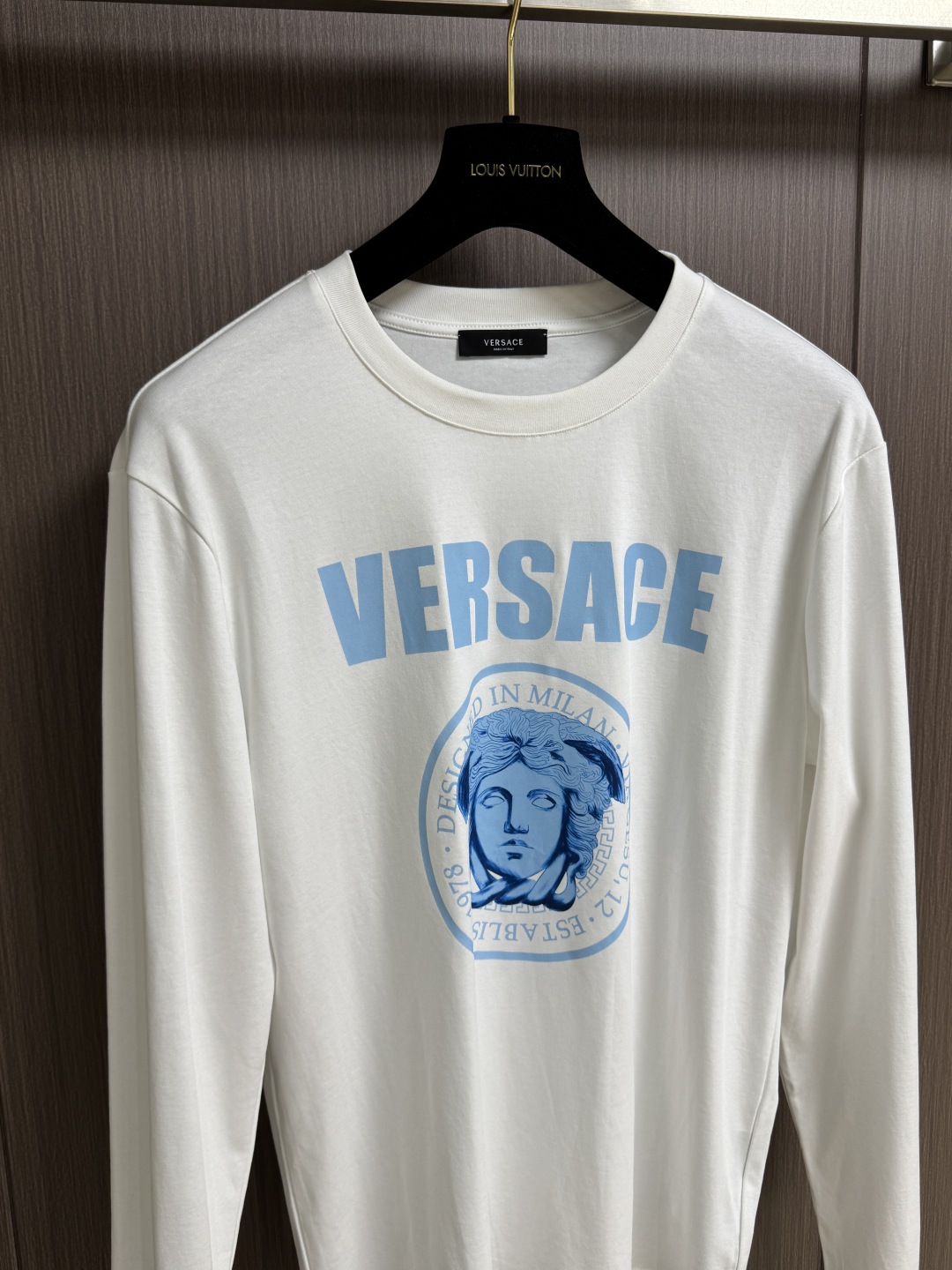 Versace Logo Print Long Sleeve T-Shirt | Premium Fabric & Craftsmanship 9 cmp i1760063763773 5590 0 7