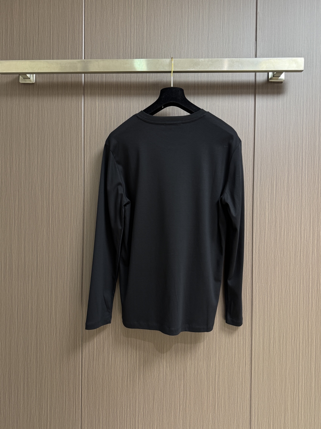 Versace Logo Print Long Sleeve T-Shirt Fall/Winter Collection 3 cmp i1760063791451 3869 0 1