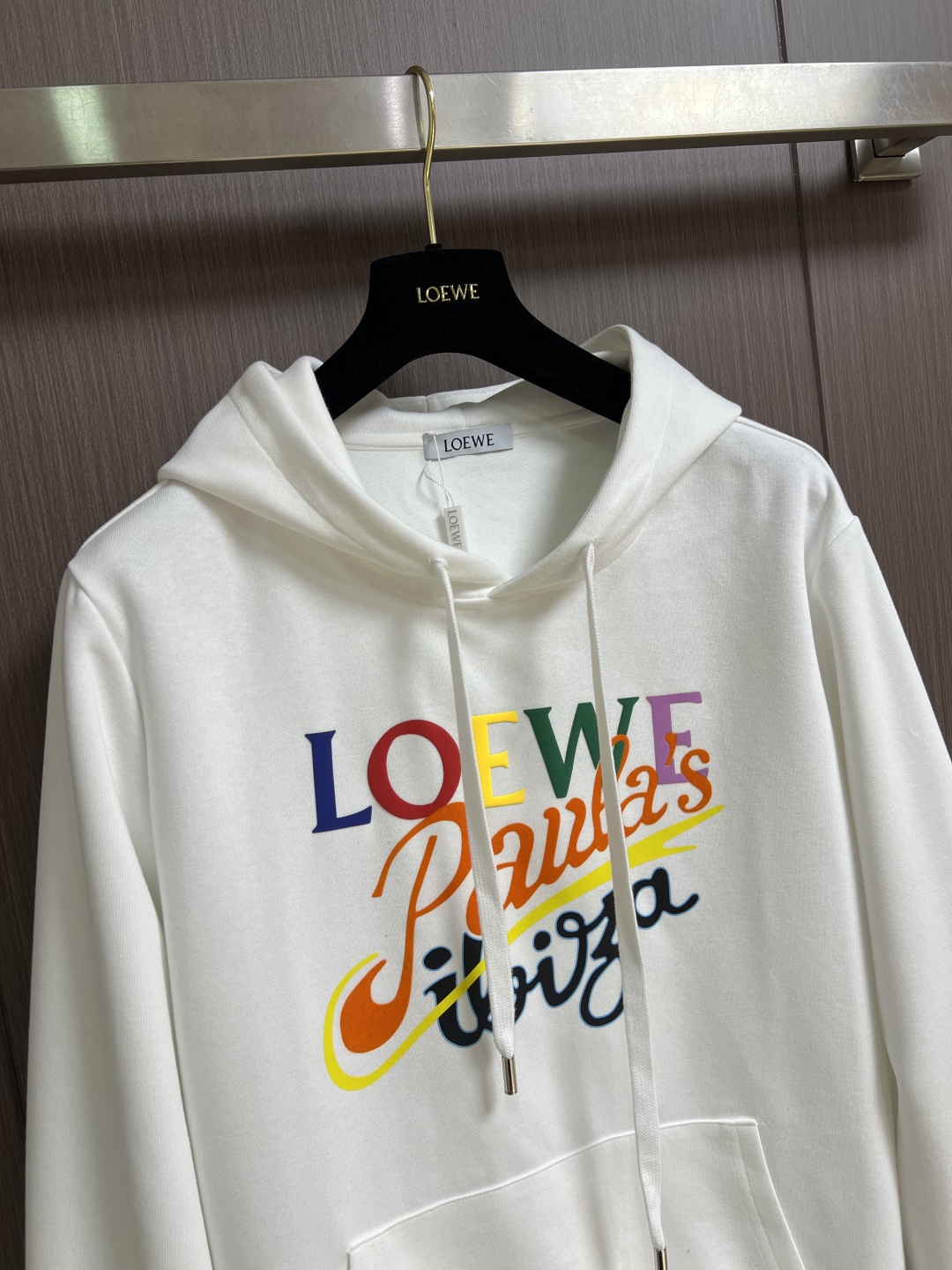 Loewe Printed Hoodie: High-Quality Cotton, Luxurious Style, and Comfort 8 cmp i1760253734527 8119 0 6