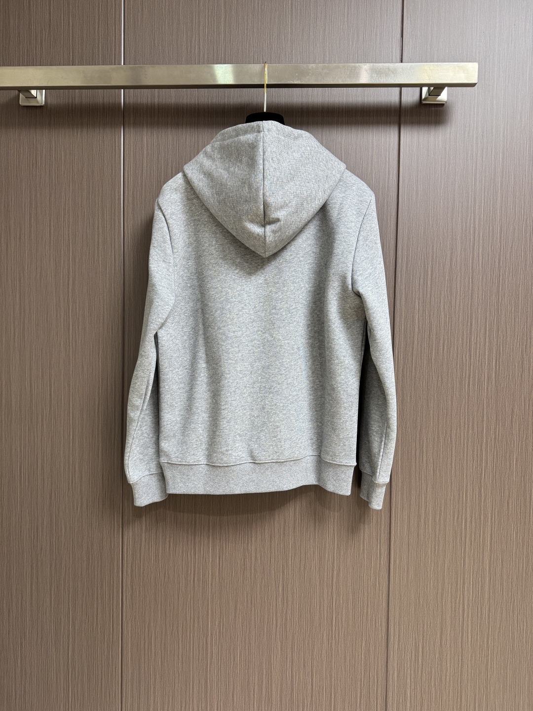 Loewe Printed Hoodie: High-Quality Cotton Blend, Comfortable & Luxurious 3 cmp i1760420842709 7093 0 1