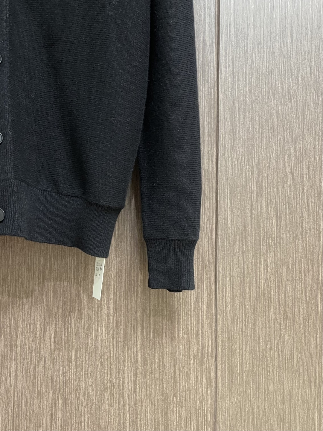 Loewe Classic Logo Embroidered Wool Knit Cardigan - Timeless Elegance 8 cmp i1760600046237 6296 0 6