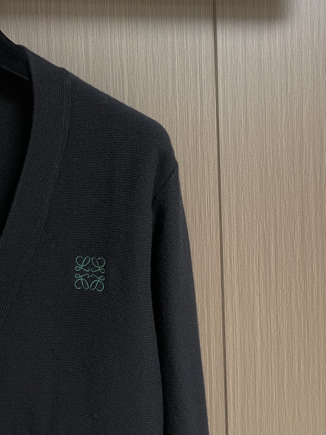 Loewe Classic Logo Embroidered Wool Knit Cardigan - Timeless Elegance 5 cmp i1760600063840 3068 0 3