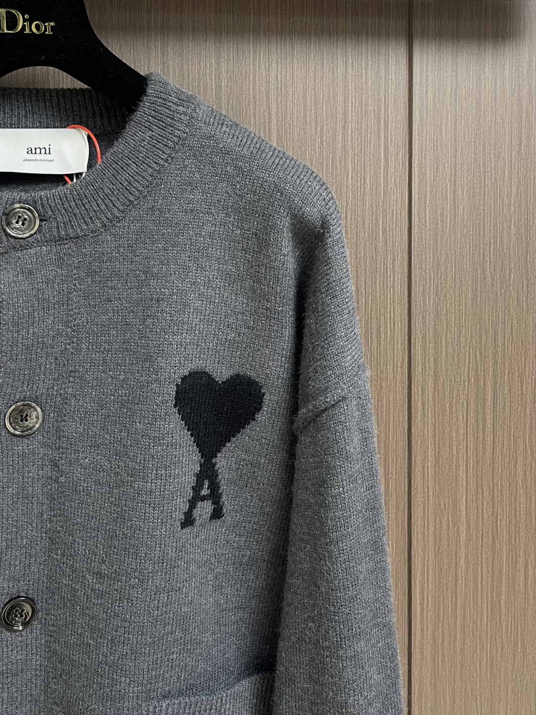 Ami Paris Heart Intarsia Knitted Wool Cardigan - Soft, Elegant, and Versatile 5 cmp i1760774195603 101 0 3