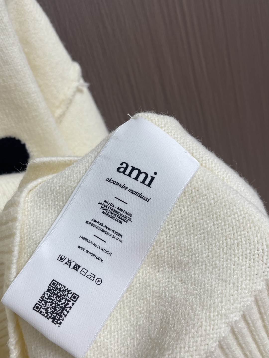 Ami Paris Knitted Cardigan with Heart Jacquard - Soft Merino Wool 10 cmp i1760774202297 670 0 6