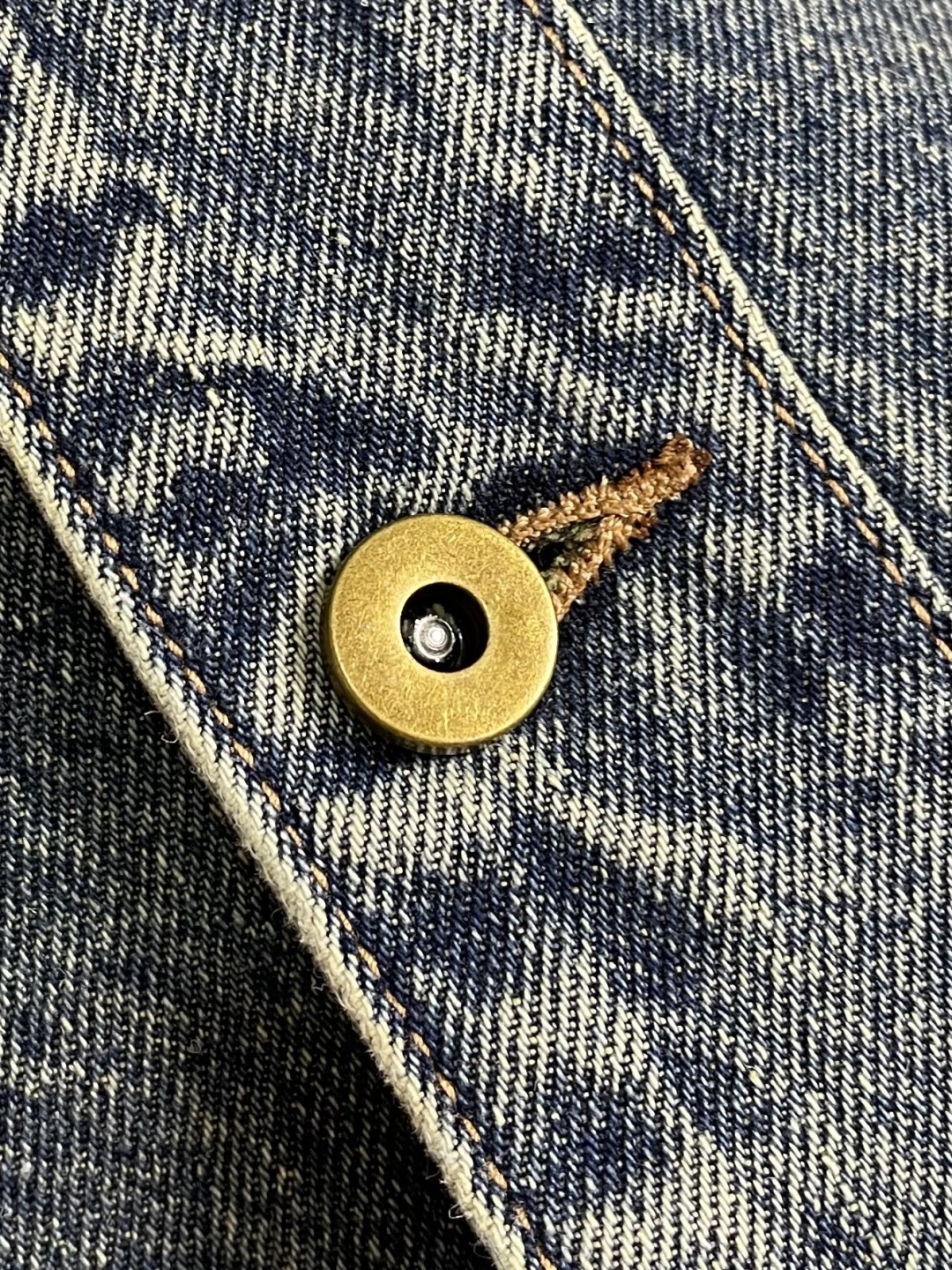 Ami Paris Denim Jacket: Elegant Heart Logo, Deep Blue, Crafted Cotton, S-XL 6 cmp i1760894464347 3536 0 4