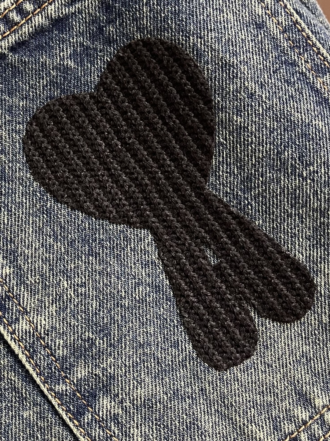 Ami Paris Denim Jacket: Elegant Heart Logo, Deep Blue, Crafted Cotton, S-XL 7 cmp i1760894464348 1120 0 5