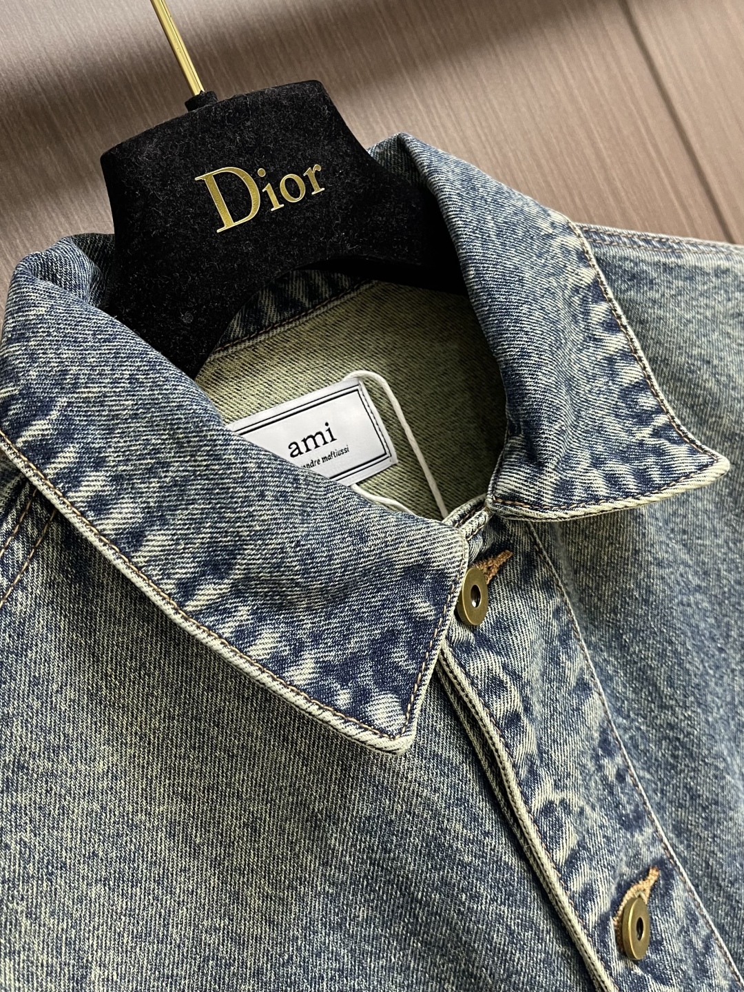 Ami Paris Denim Jacket: Elegant Heart Logo, Deep Blue, Crafted Cotton, S-XL 4 cmp i1760894464375 1381 0 2