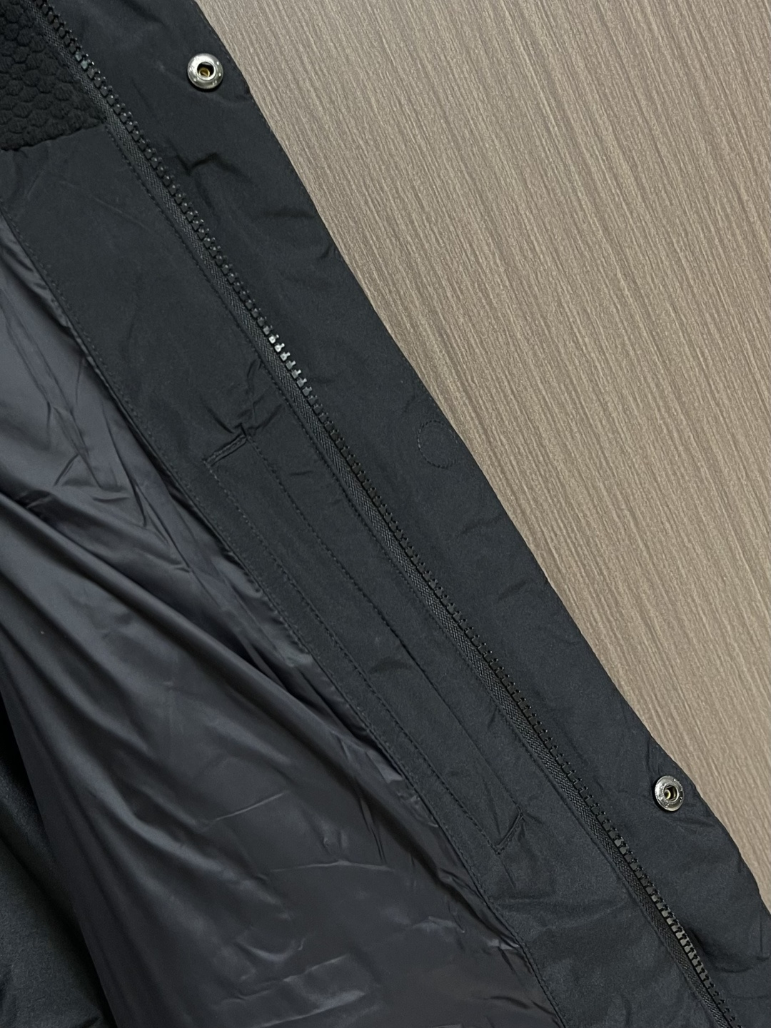 DESCENTE 迪桑特 中长款男女士情侣款羽绒服，过膝的长度，就如同行走的羽绒被，326克的充绒量90