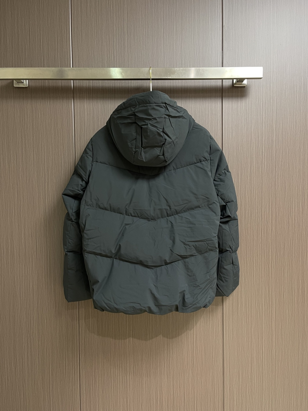 Descente迪桑特 秋冬新款连帽羽绒服 原版订制五金配件全进口原版定制 采用90白鸭绒 超柔软 充羽