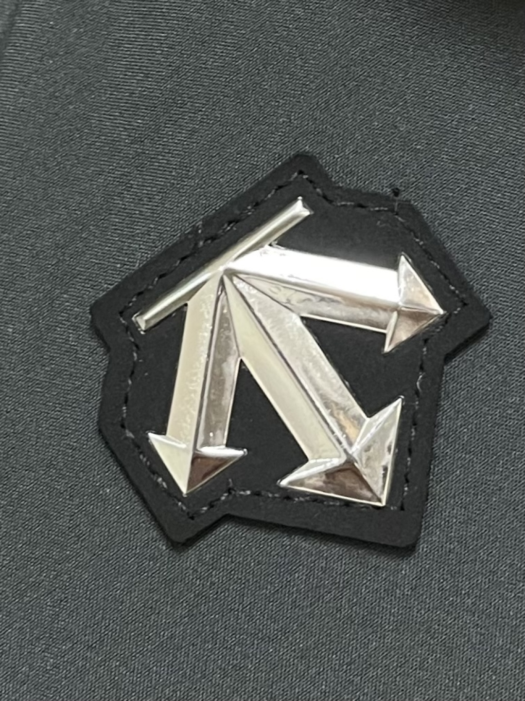 Descente迪桑特 秋冬新款连帽羽绒服 原版订制五金配件全进口原版定制 采用90白鸭绒 超柔软 充羽