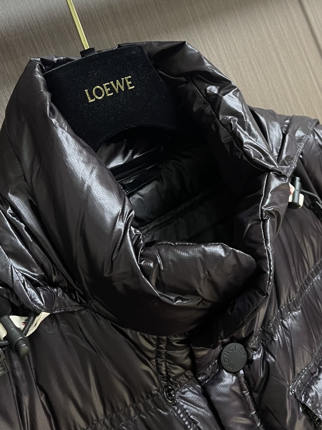 Moncler Raffort 滑雪系列羽绒服，90白鹅绒高版，专为户外活动而设计 由微型防撕 裂材料制