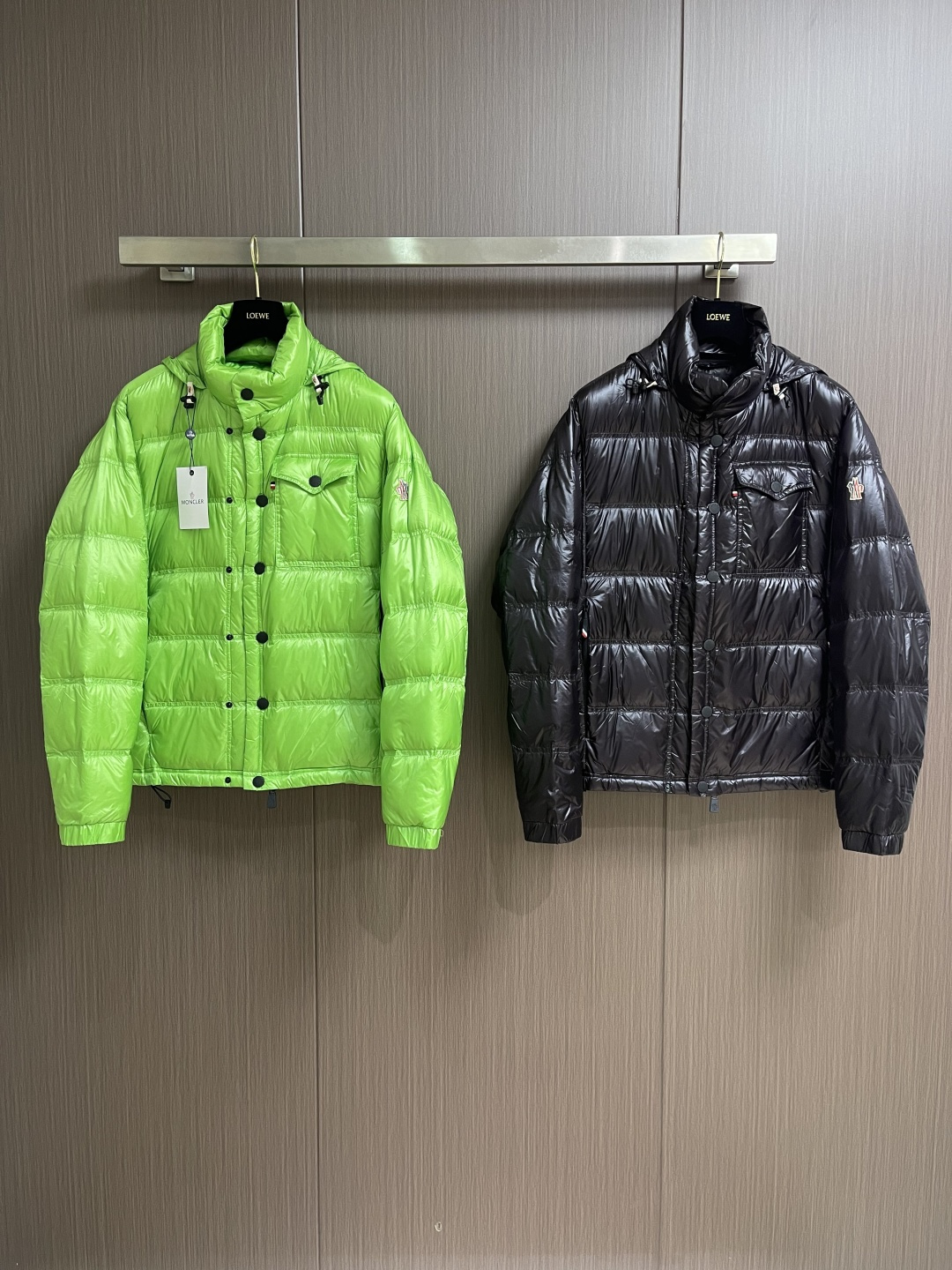 Moncler Raffort 滑雪系列羽绒服，90白鹅绒高版，专为户外活动而设计 由微型防撕 裂材料制