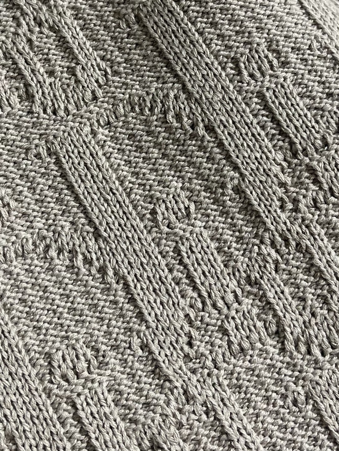 Dior 2025SS秋冬新款圆领毛衣针织衫，米色棉质混纺提花面料 Oblique 提花，这款针织衫突显