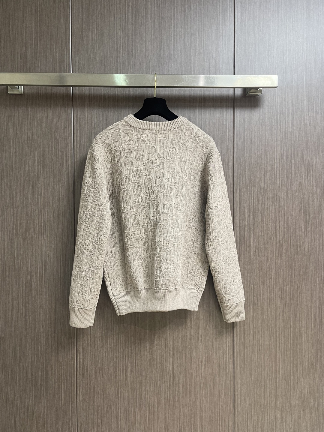 Dior 2025SS秋冬新款圆领毛衣针织衫，米色棉质混纺提花面料 Oblique 提花，这款针织衫突显