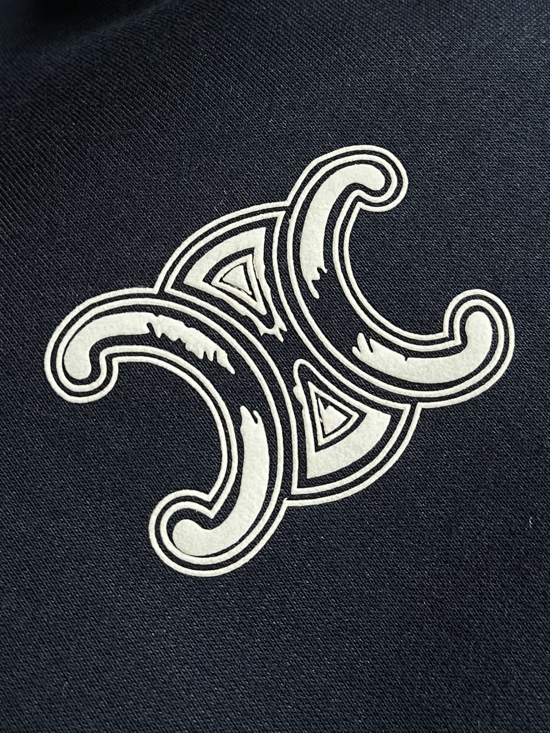 Celine 2025Fw新款印花字母连帽拉链卫衣外套，采用定织定染高克重纯棉卫衣面料制成 面料手感厚实