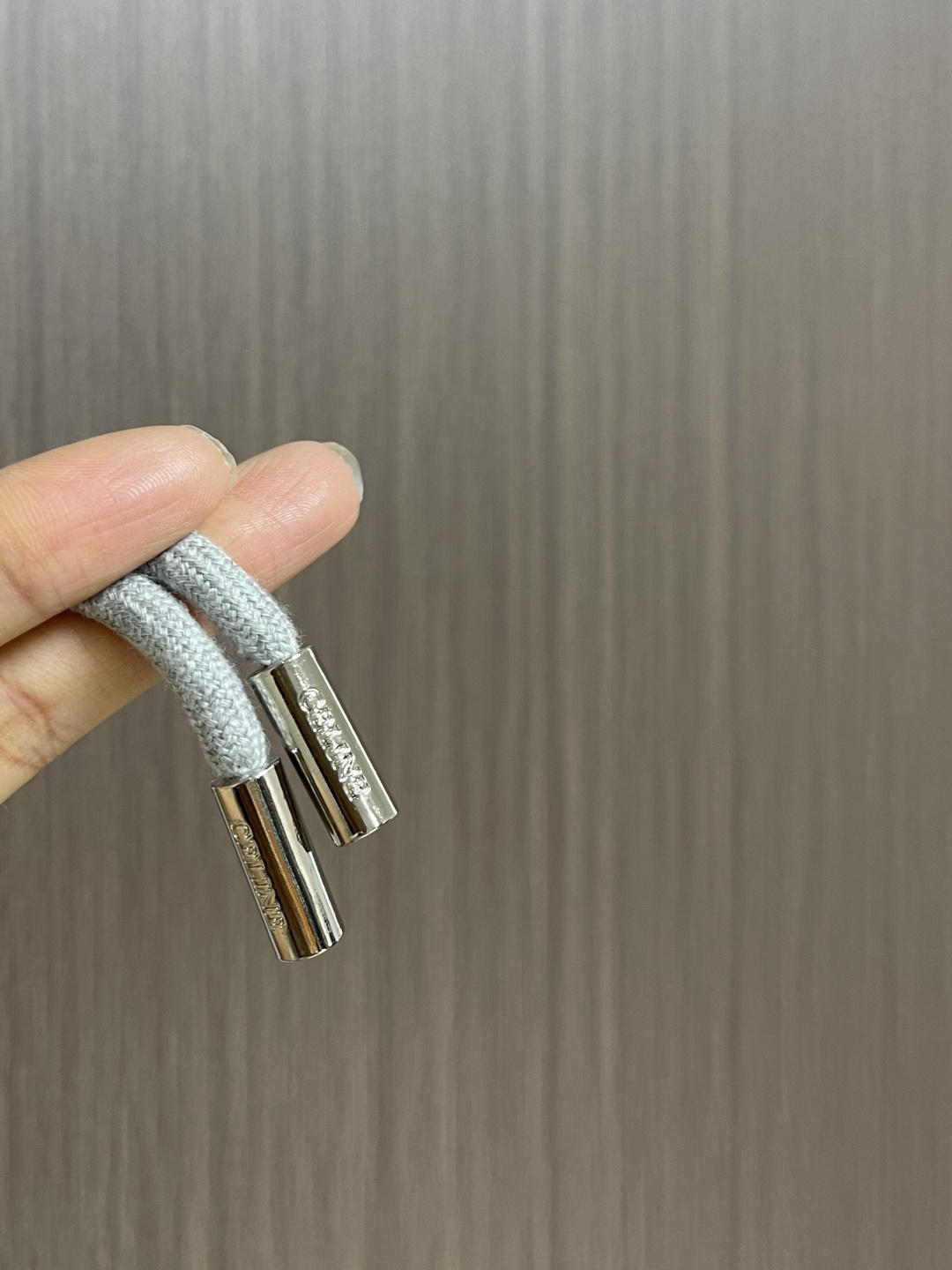 Celine 2025Fw新款印花字母连帽拉链卫衣外套，采用定织定染高克重纯棉卫衣面料制成 面料手感厚实