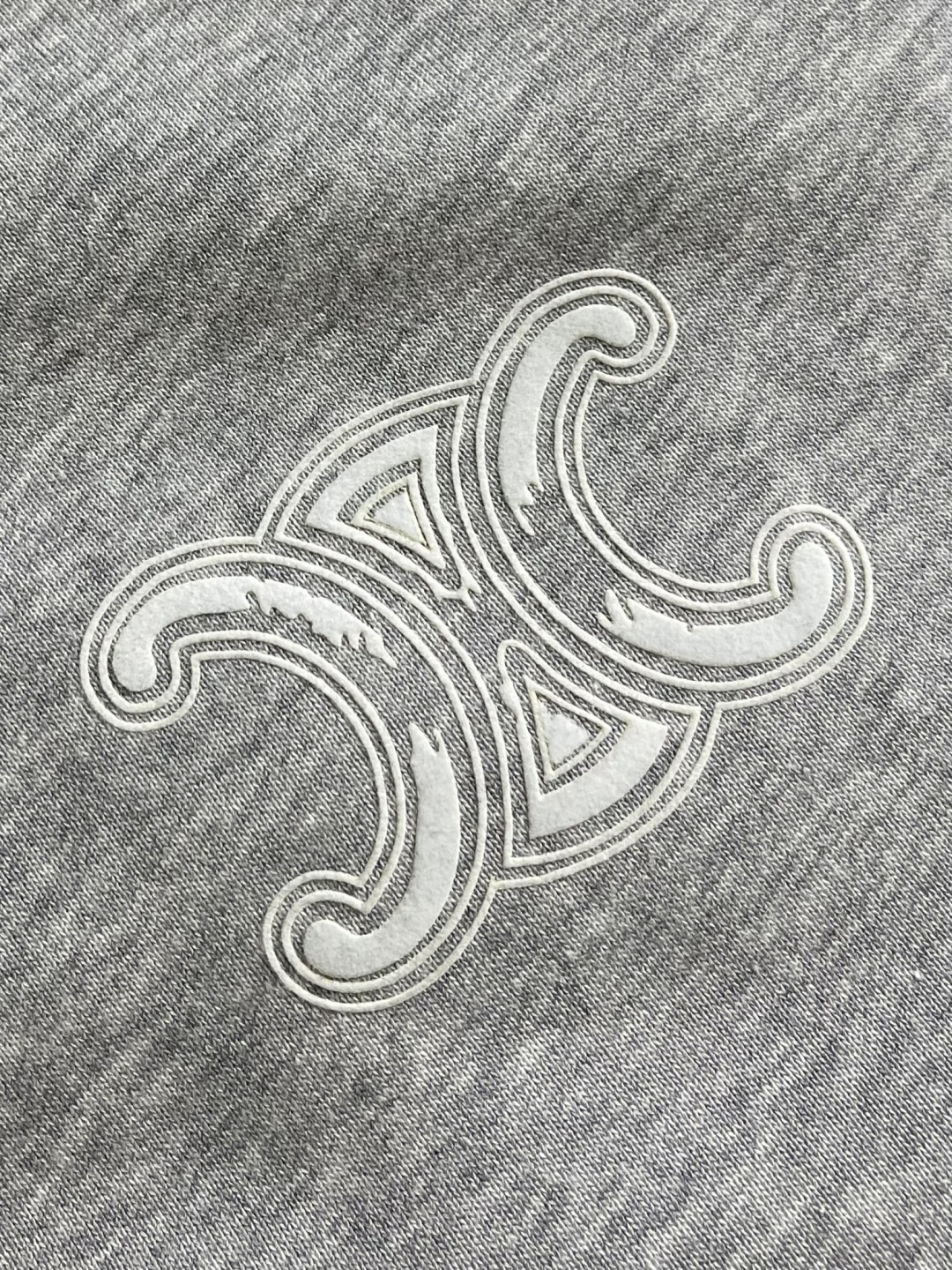 Celine 2025Fw新款印花字母连帽拉链卫衣外套，采用定织定染高克重纯棉卫衣面料制成 面料手感厚实