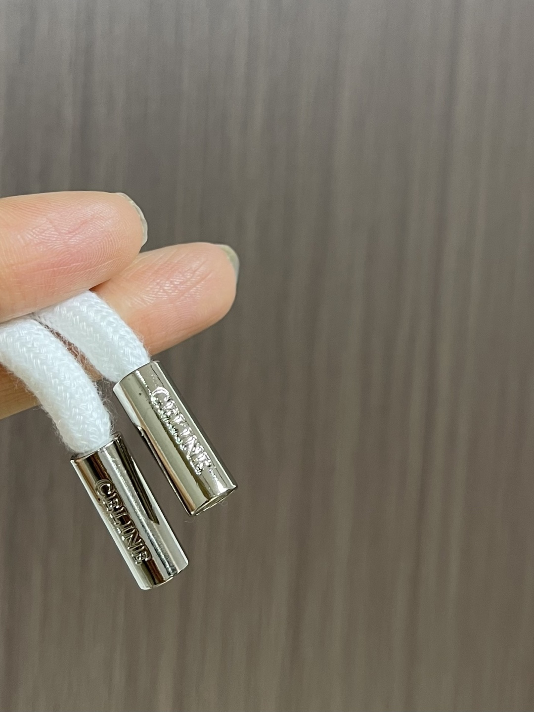 Celine 2025Fw新款印花字母连帽拉链卫衣外套，采用定织定染高克重纯棉卫衣面料制成 面料手感厚实