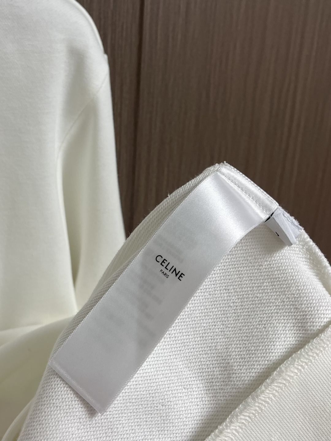 Celine 2025Fw新款印花字母连帽拉链卫衣外套，采用定织定染高克重纯棉卫衣面料制成 面料手感厚实