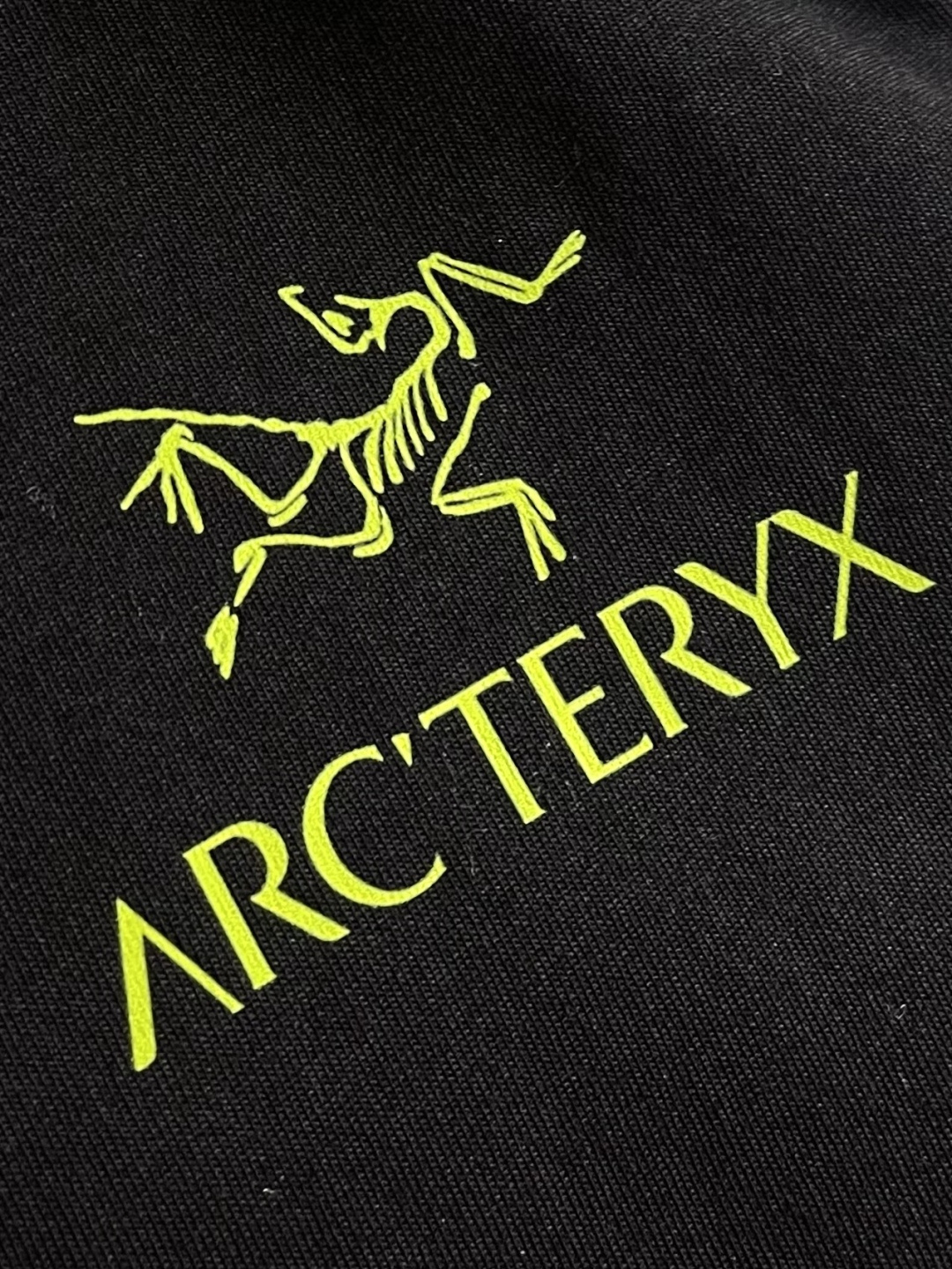 ARCTERYC 始祖鸟 2025FW早秋新款长袖T恤，必不可少的打底长袖衫，这就是你衣柜缺的那件，舒服