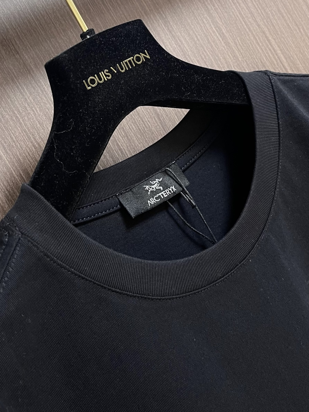 ARCTERYC 始祖鸟 2025FW早秋新款长袖T恤，必不可少的打底长袖衫，这就是你衣柜缺的那件，舒服