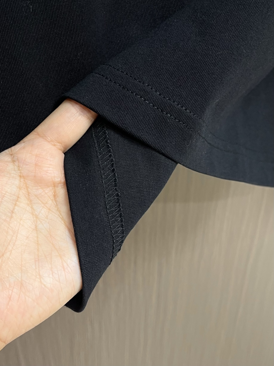 ARCTERYC 始祖鸟 2025FW早秋新款长袖T恤，必不可少的打底长袖衫，这就是你衣柜缺的那件，舒服