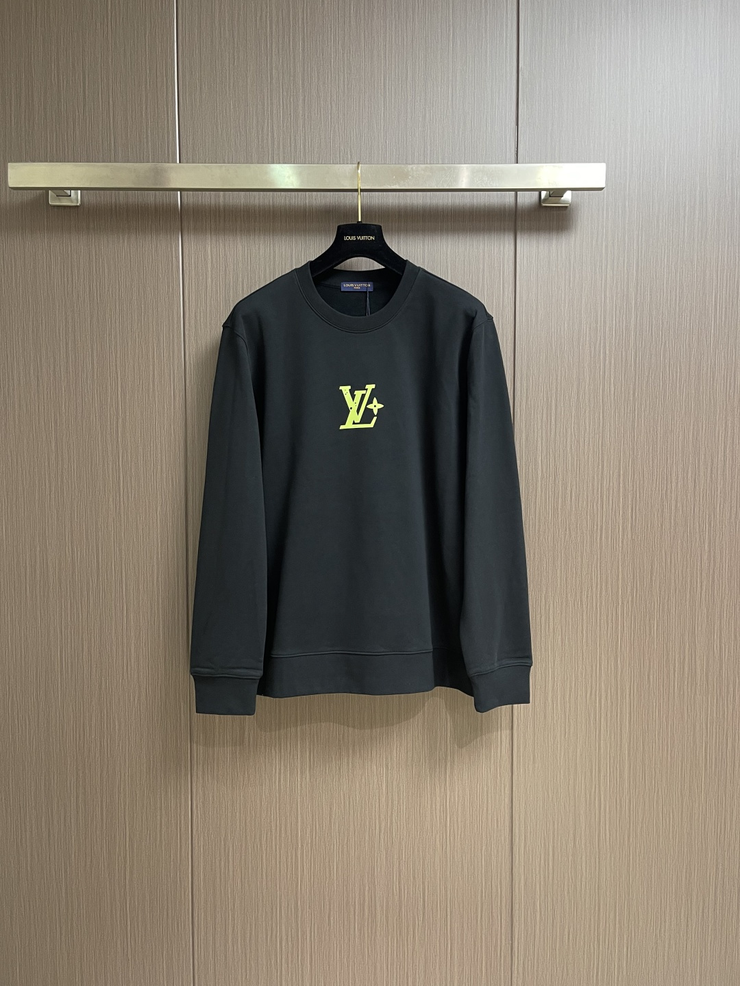 LV 2025SS LOGO印花圆领长袖卫衣，重磅毛毡针织棉，完全对版还原，420克毛圈底32支，成衣两