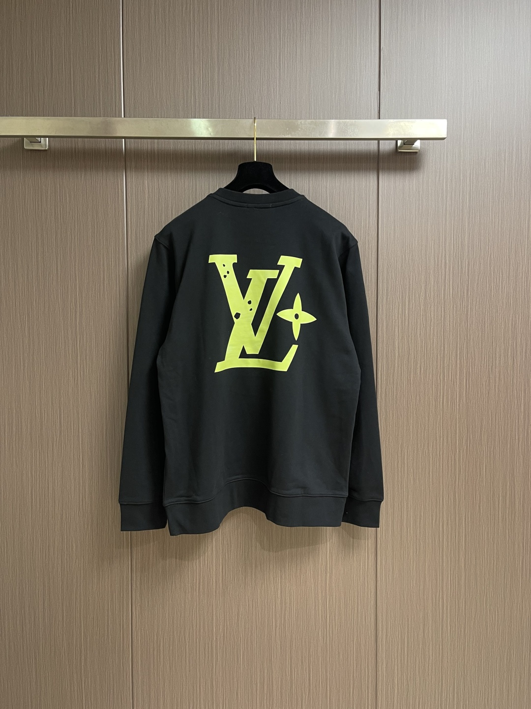 LV 2025SS LOGO印花圆领长袖卫衣，重磅毛毡针织棉，完全对版还原，420克毛圈底32支，成衣两