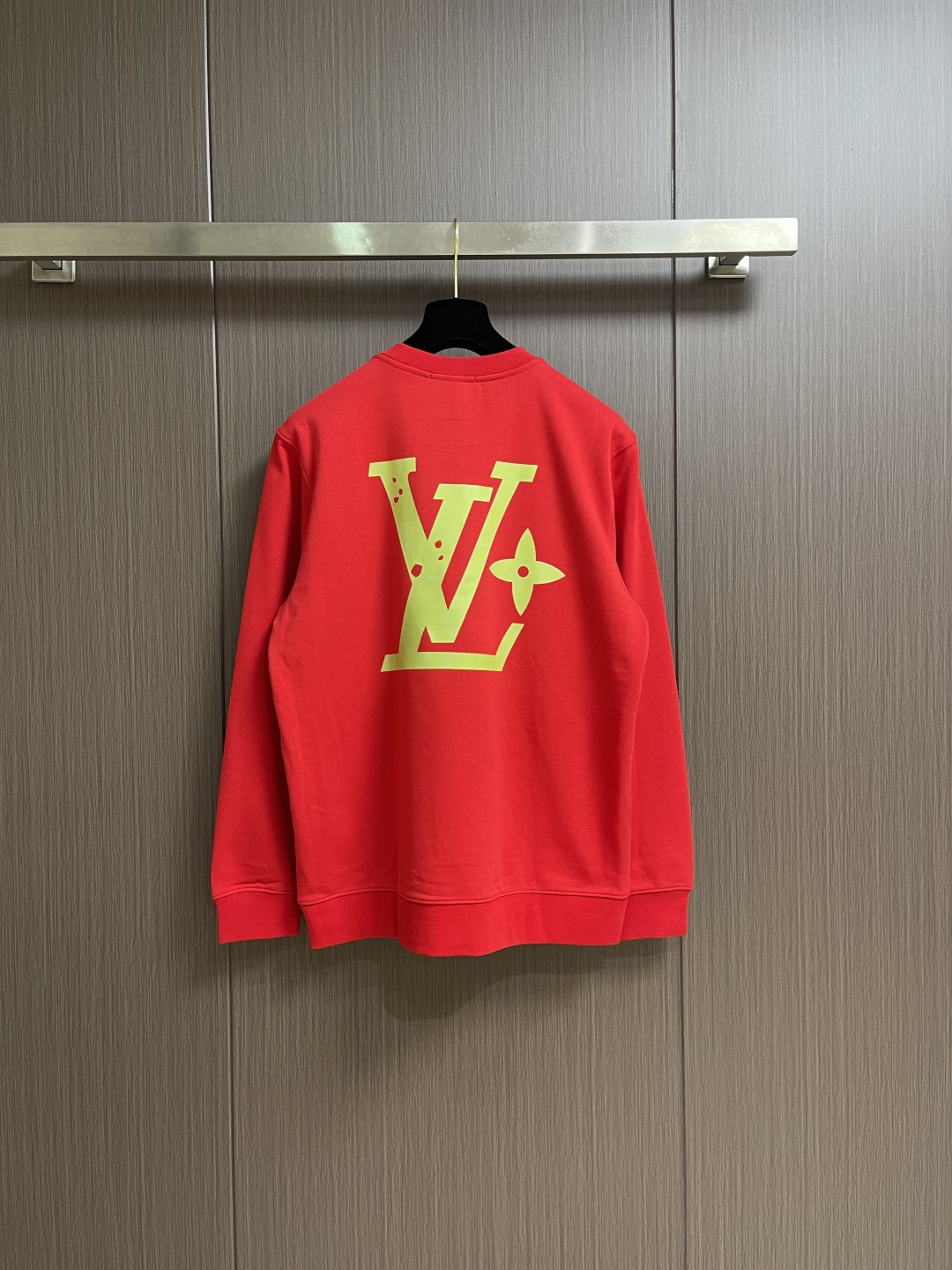 LV 2025SS LOGO印花圆领长袖卫衣，重磅毛毡针织棉，完全对版还原，420克毛圈底32支，成衣两