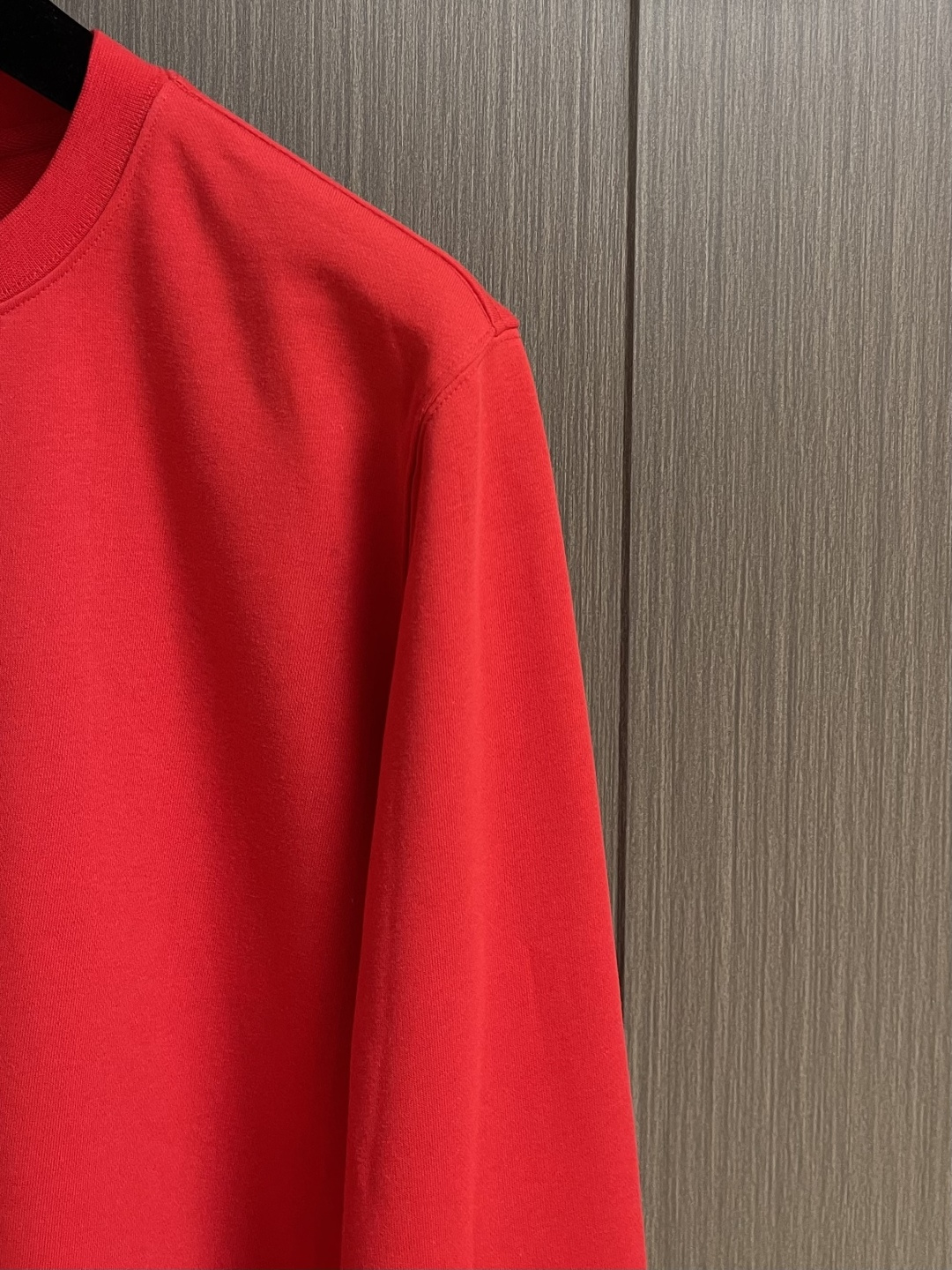 LV 2025SS LOGO印花圆领长袖卫衣，重磅毛毡针织棉，完全对版还原，420克毛圈底32支，成衣两
