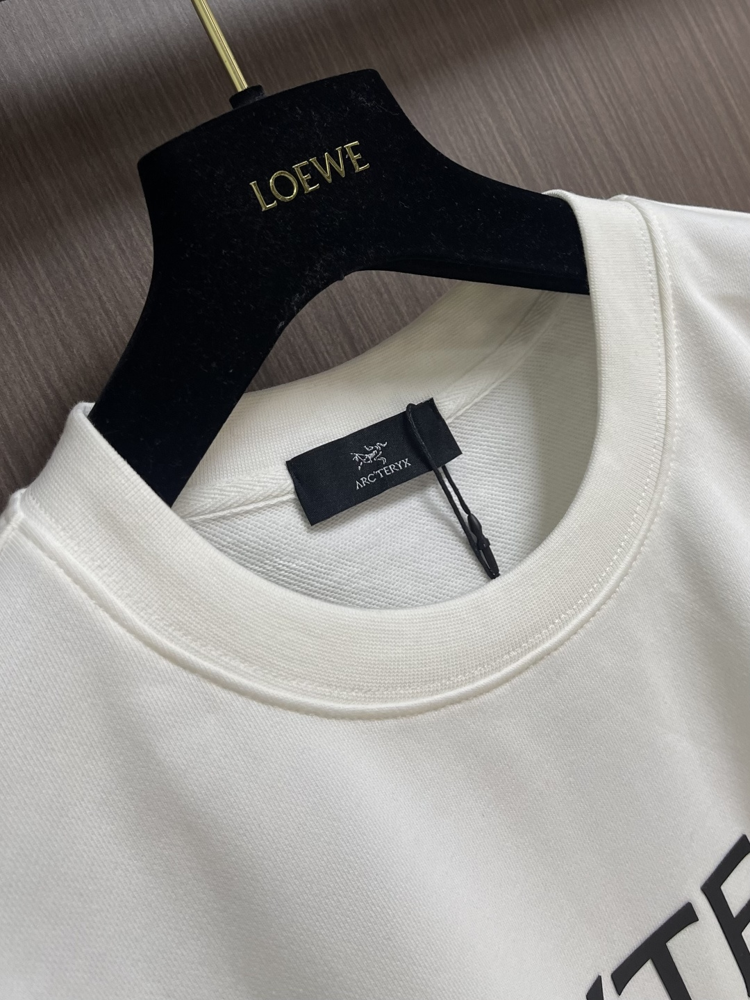 Arcteryx 始祖鸟2025SS秋冬新款印花logo情侣款圆领卫衣，原版面料 面料采用400g双股大