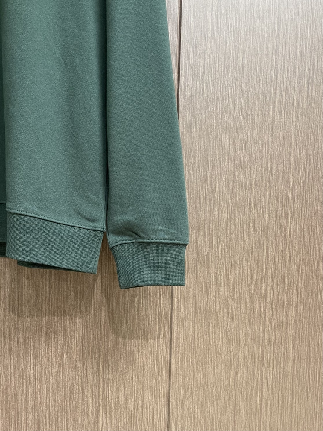 Arcteryx 始祖鸟2025SS秋冬新款印花logo情侣款圆领卫衣，原版面料 面料采用400g双股大