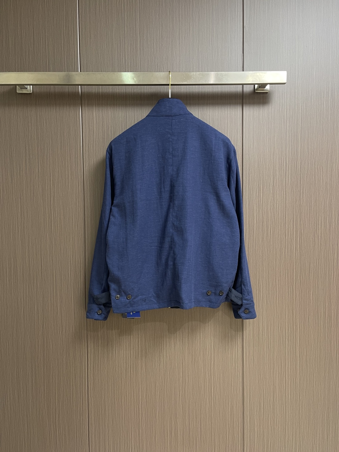 RalP🆕h Lauren 标识刺绣双面穿夹克外套，定制哑光云纹塔夫绸面料，以及斜纹提花织锦，一衣双生，