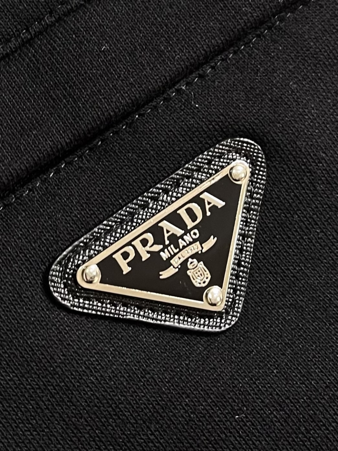 Prada 2025Fw尼龙拼接圆领卫衣．采用480克纯棉双纱鱼鳞毛圈面料面部无尘烧毛工艺底部吸毛环保活