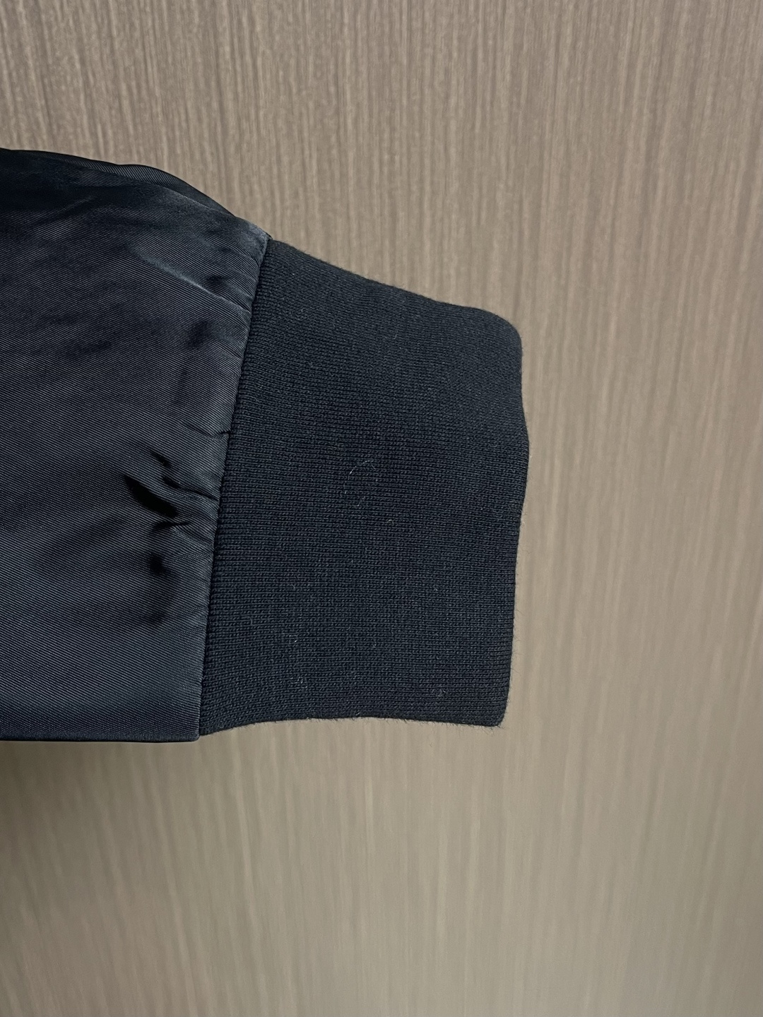 Prada 2025Fw尼龙拼接圆领卫衣．采用480克纯棉双纱鱼鳞毛圈面料面部无尘烧毛工艺底部吸毛环保活