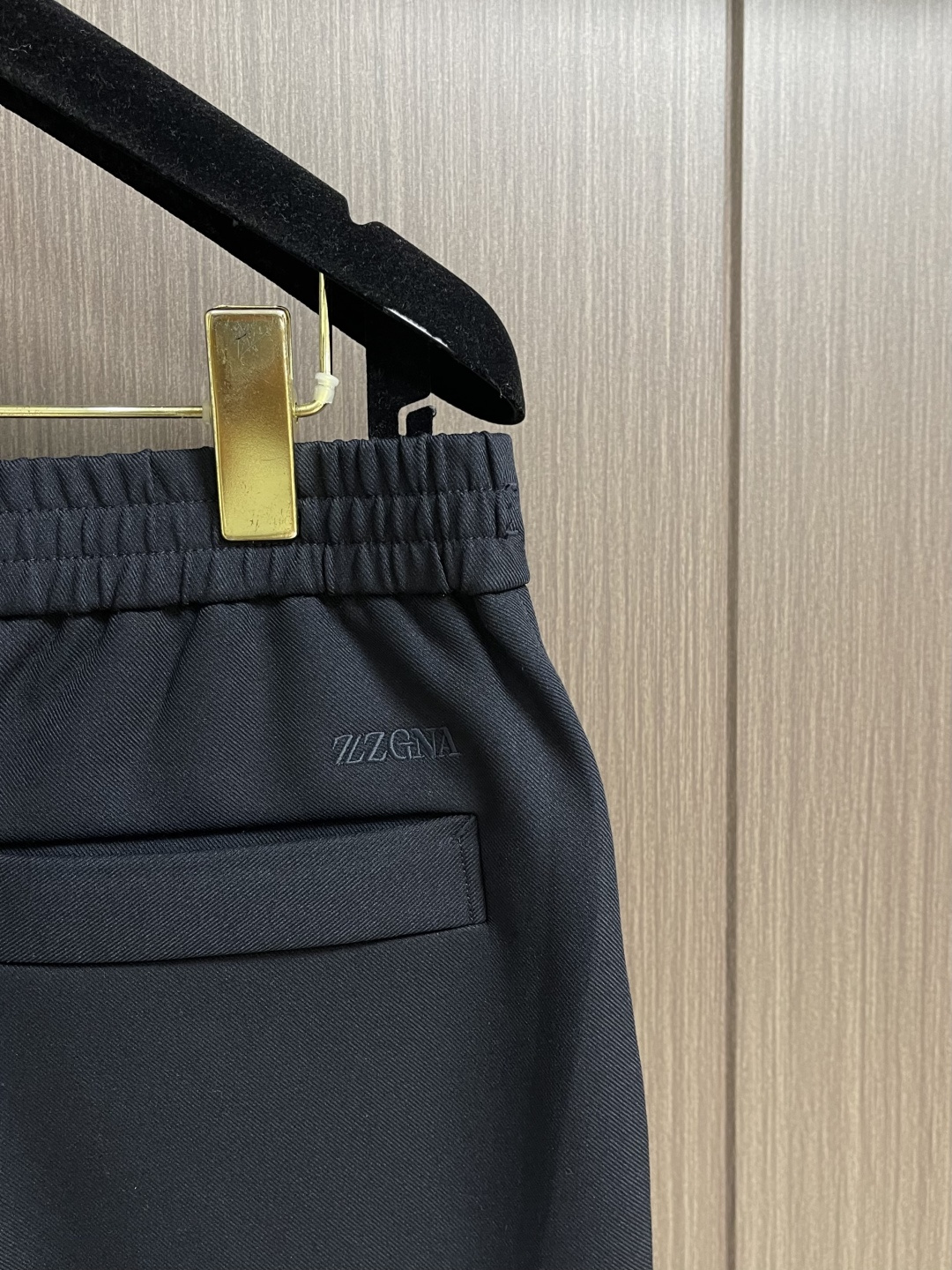 Ermenegildo Zegna 杰尼亚早春新品商务休闲裤西裤，商务休闲裤作为随时随地男人都能穿搭的时