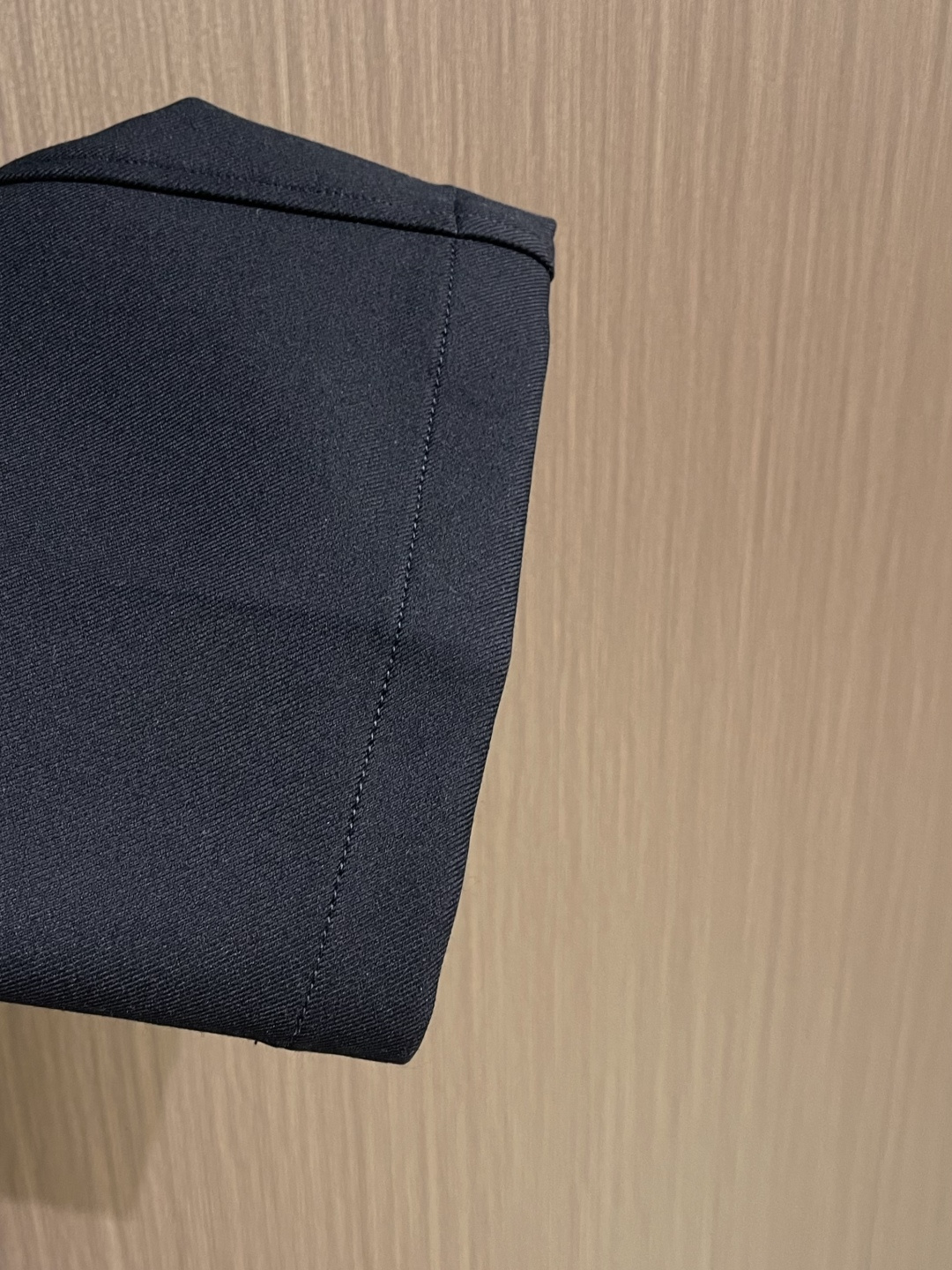 Ermenegildo Zegna 杰尼亚早春新品商务休闲裤西裤，商务休闲裤作为随时随地男人都能穿搭的时