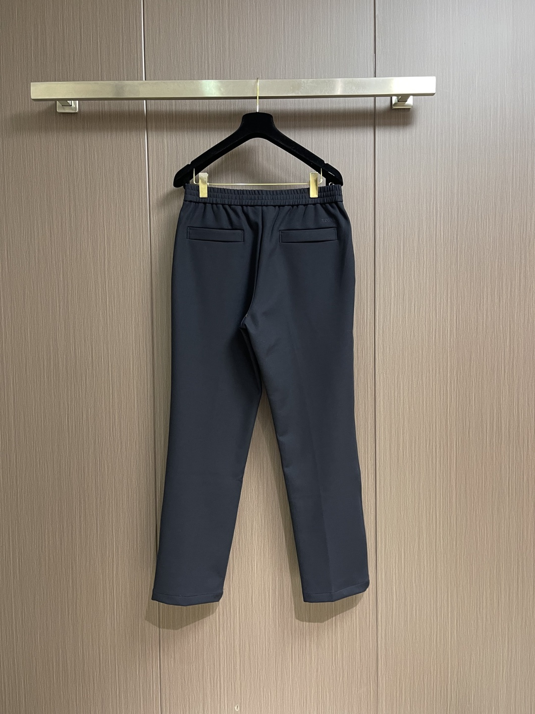 Ermenegildo Zegna 杰尼亚早春新品商务休闲裤西裤，商务休闲裤作为随时随地男人都能穿搭的时