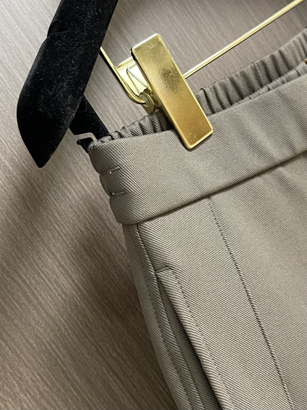 Ermenegildo Zegna 杰尼亚早春新品商务休闲裤西裤，商务休闲裤作为随时随地男人都能穿搭的时