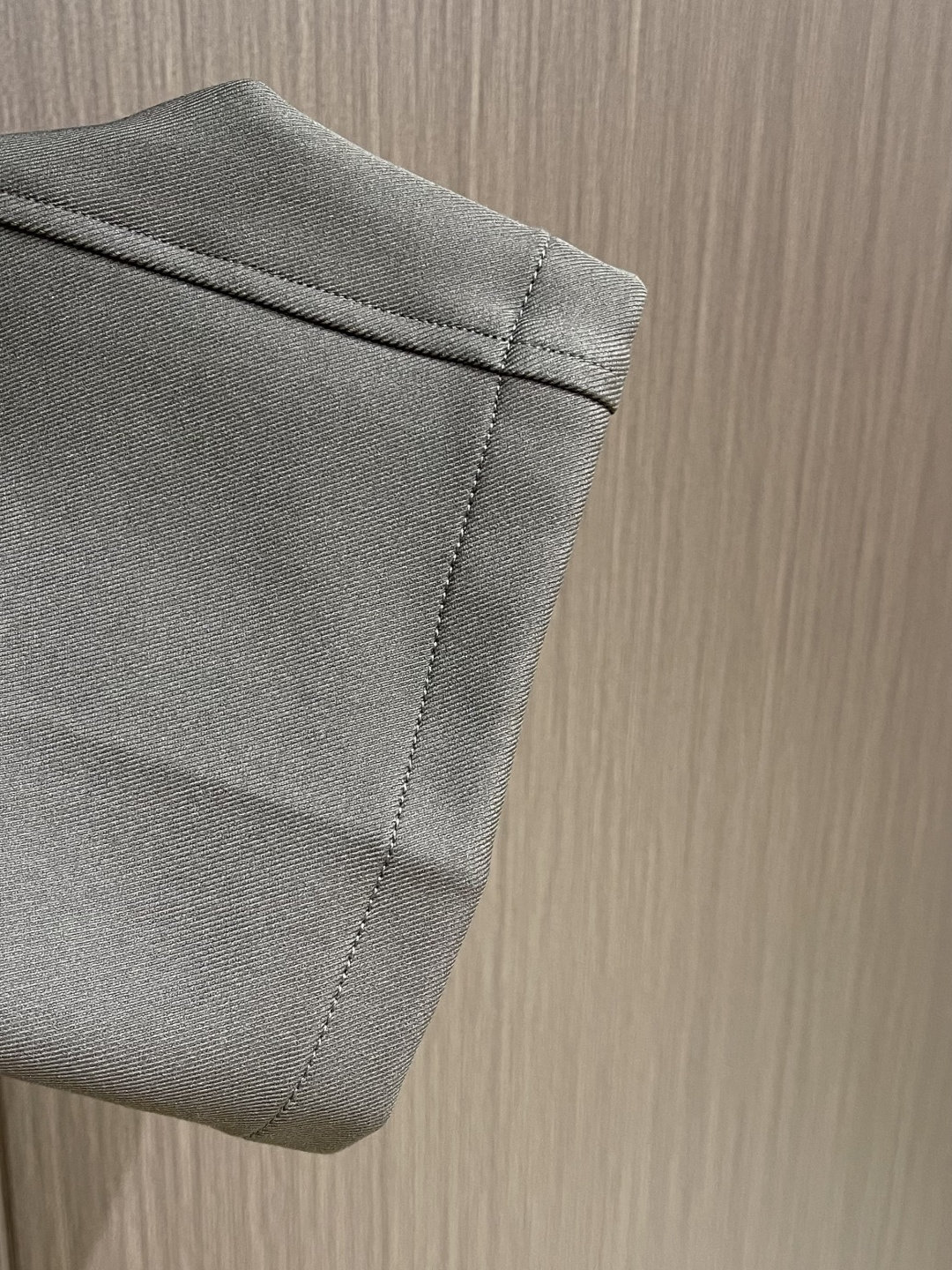 Ermenegildo Zegna 杰尼亚早春新品商务休闲裤西裤，商务休闲裤作为随时随地男人都能穿搭的时