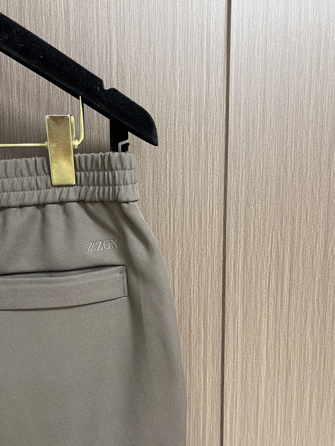 Ermenegildo Zegna 杰尼亚早春新品商务休闲裤西裤，商务休闲裤作为随时随地男人都能穿搭的时