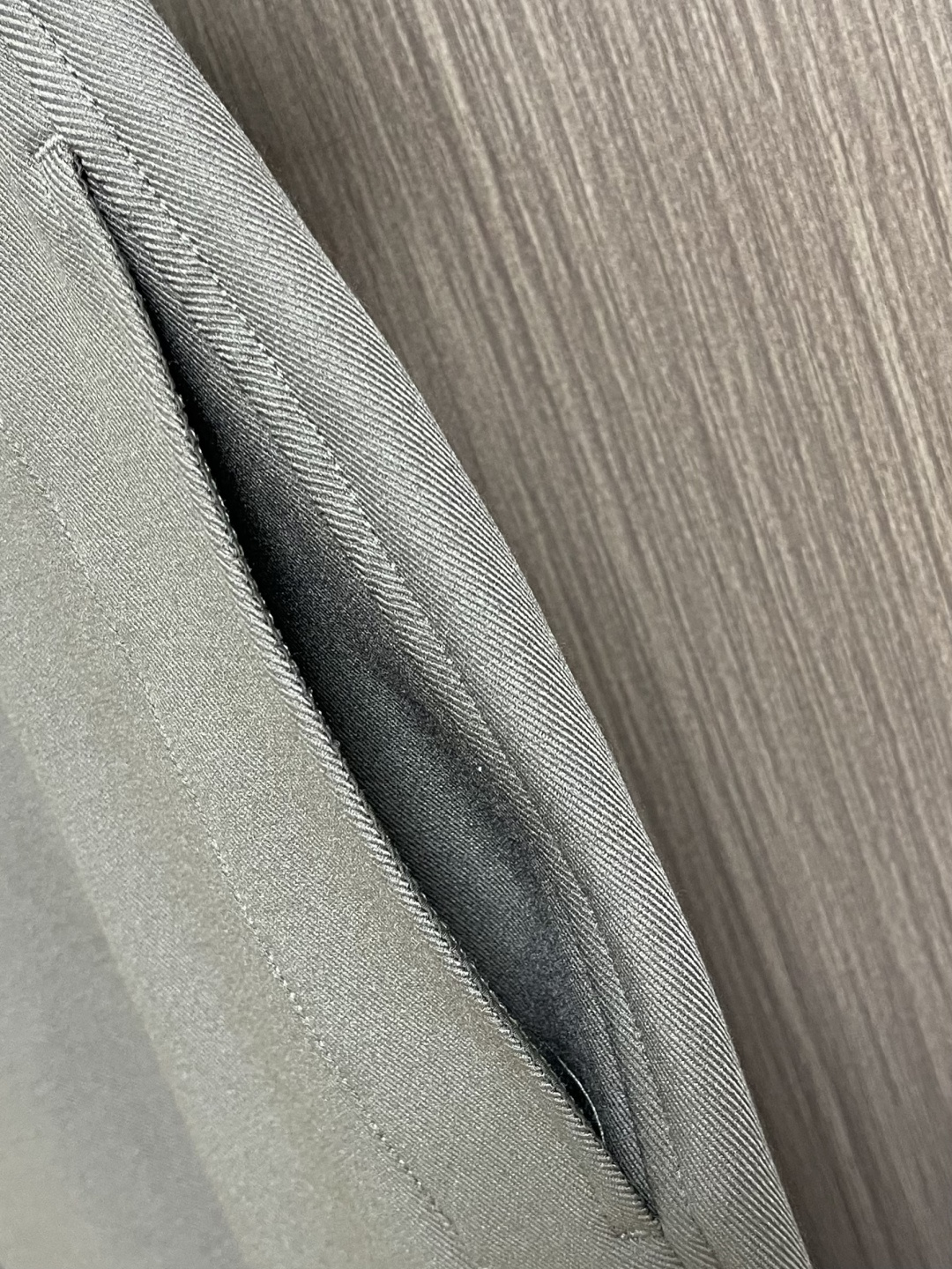 Ermenegildo Zegna 杰尼亚早春新品商务休闲裤西裤，商务休闲裤作为随时随地男人都能穿搭的时