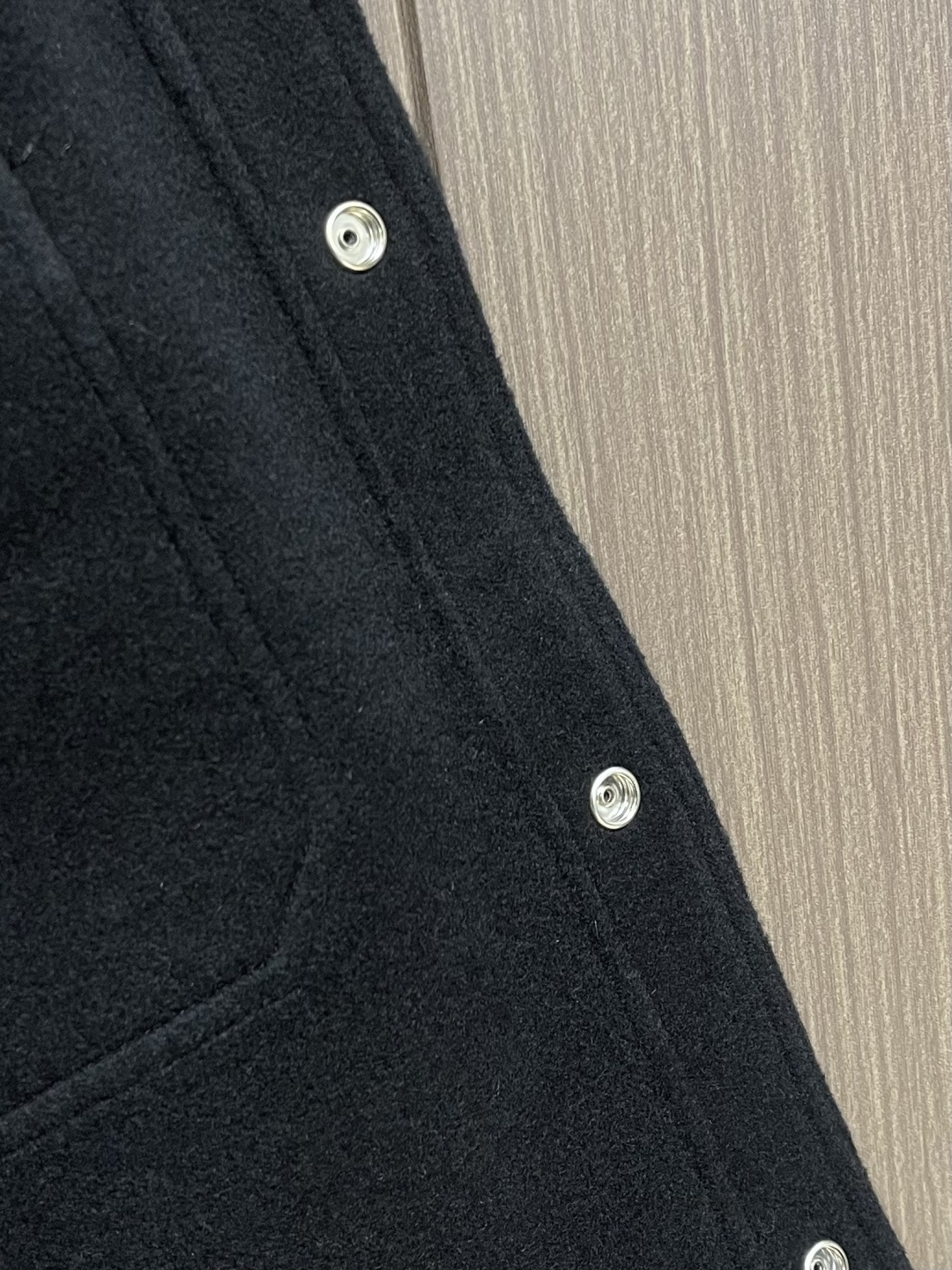 CH克罗心 2026SS秋冬新款羊绒衬衣夹克外套 采用进口羊绒羊毛混纺 面料 百分之60的羊绒 白分之4