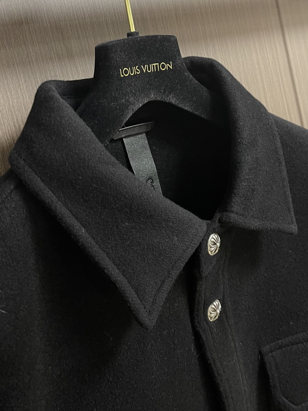 CH克罗心 2026SS秋冬新款羊绒衬衣夹克外套 采用进口羊绒羊毛混纺 面料 百分之60的羊绒 白分之4