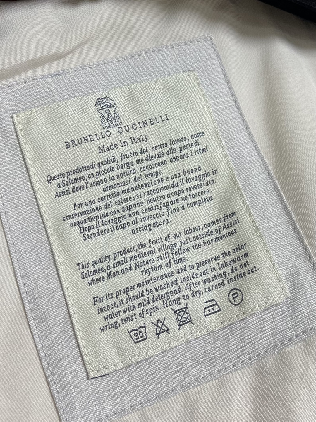 BrunelloCucinelli布鲁内洛·库奇内利 BC 长袖立领夹克外套，臻选高端弹力纯棉棉面料，手